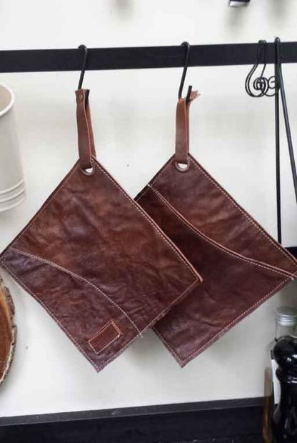 Set Pannenlappen Leer Bruin 3